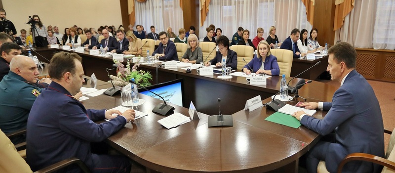 Губернатор поставил задачу уделить особое внимание обеспечению безопасности детей в регионе