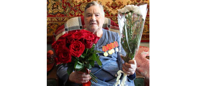 Ветерана Великой Отечественной войны поздравили с 90-летием