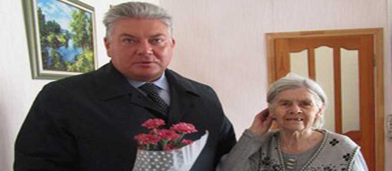 Ковровчанку поздравили с 90-летием