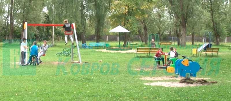 На Сенной площади появились освещение и новая детская площадка
