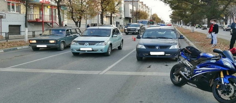 В ДТП пострадал мотоциклист