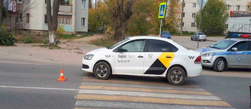 В Коврове на пешеходном переходе сбили женщину