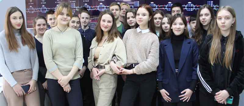 «Молодые профессионалы» глазами школьников