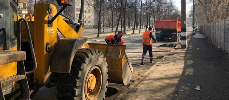 Уборка улиц: 13 апреля