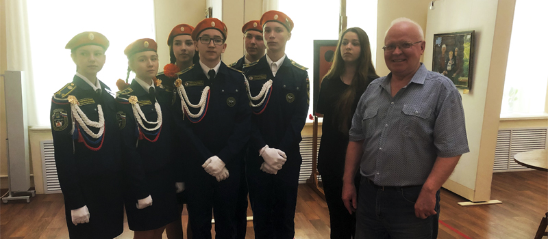 В Ковровском историко-мемориальном музее состоялась творческая встреча с участником выставки «Художники о войне» В.М. Миловановым