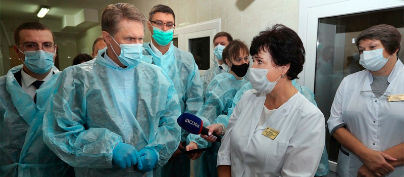 Министр здравоохранения Михаил Мурашко: «Пренебрежение вакцинацией от Covid-19 становится прямой дорогой в реанимацию»