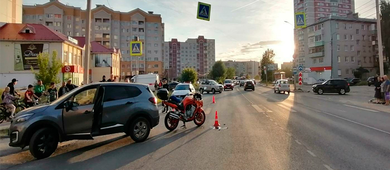  Сбил мотоциклиста
