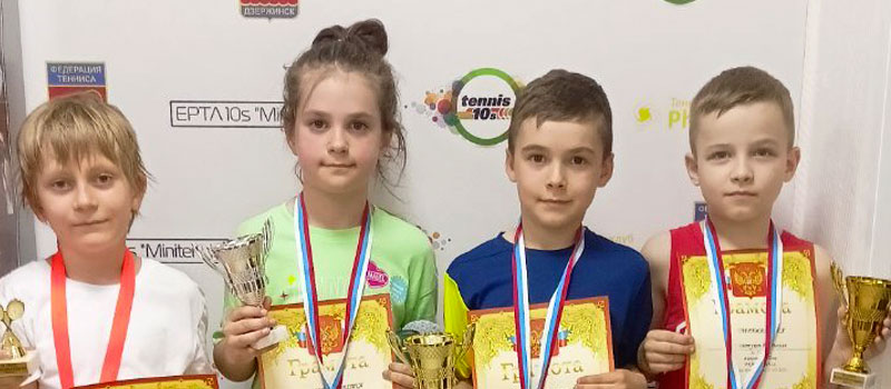 Череда побед юных теннисистов из Коврова