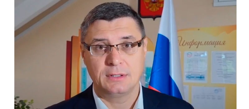 Губернатор Александр Авдеев проголосовал и пригласил жителей на избирательные участки