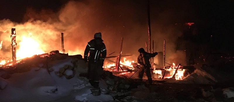 В деревне Ручей в окрестностях Коврова тушили пожар на пилораме