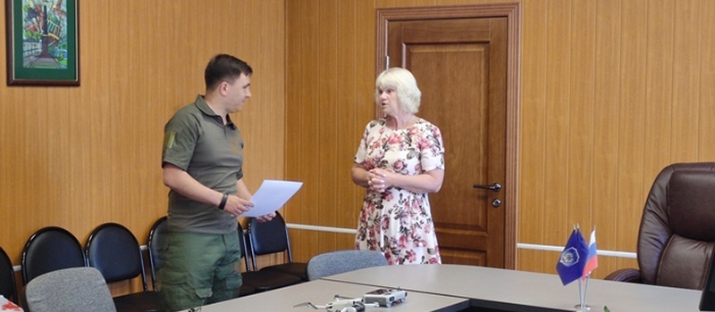 Первый выпускник закончил курсы операторов БПЛА