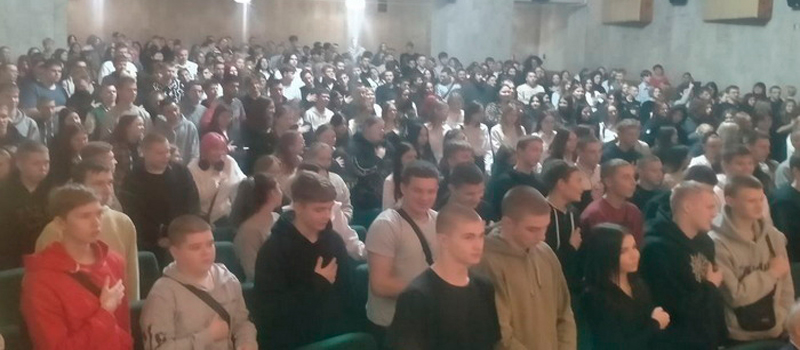 Первокурсников Ковровского транспортного колледжа посвятили в студенты