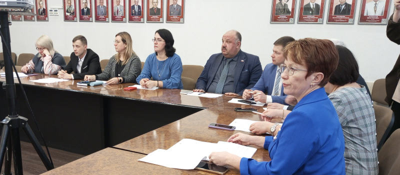 Продолжена работа над бюджетом, депутаты распорядились муниципальной собственностью