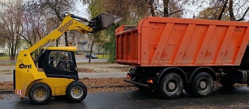 Уборка улично-дорожной сети Коврова 27 октября: работы продолжаются