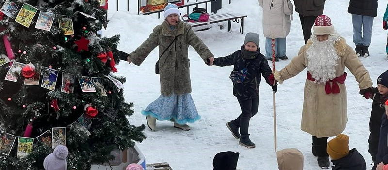  В ковровском музее оружия провели новогодний патриотический цикл «Ёлка Победы»