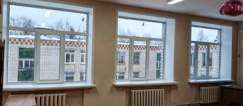 В ковровских школах и детских садах продолжают менять старые окна на новые