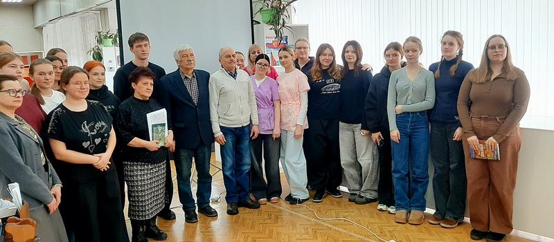 В ковровской библиотеке состоялась творческая встреча с писателем Николаем Лалакиным