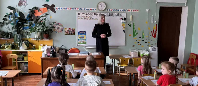 Ковровские госавтоинспекторы посетили четырнадцать детских садов