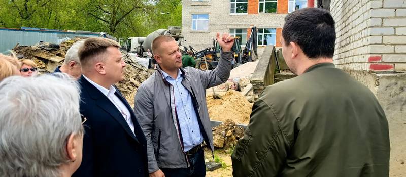 Глава города посетил ковровские школы, в которых продолжается капитальный ремонт